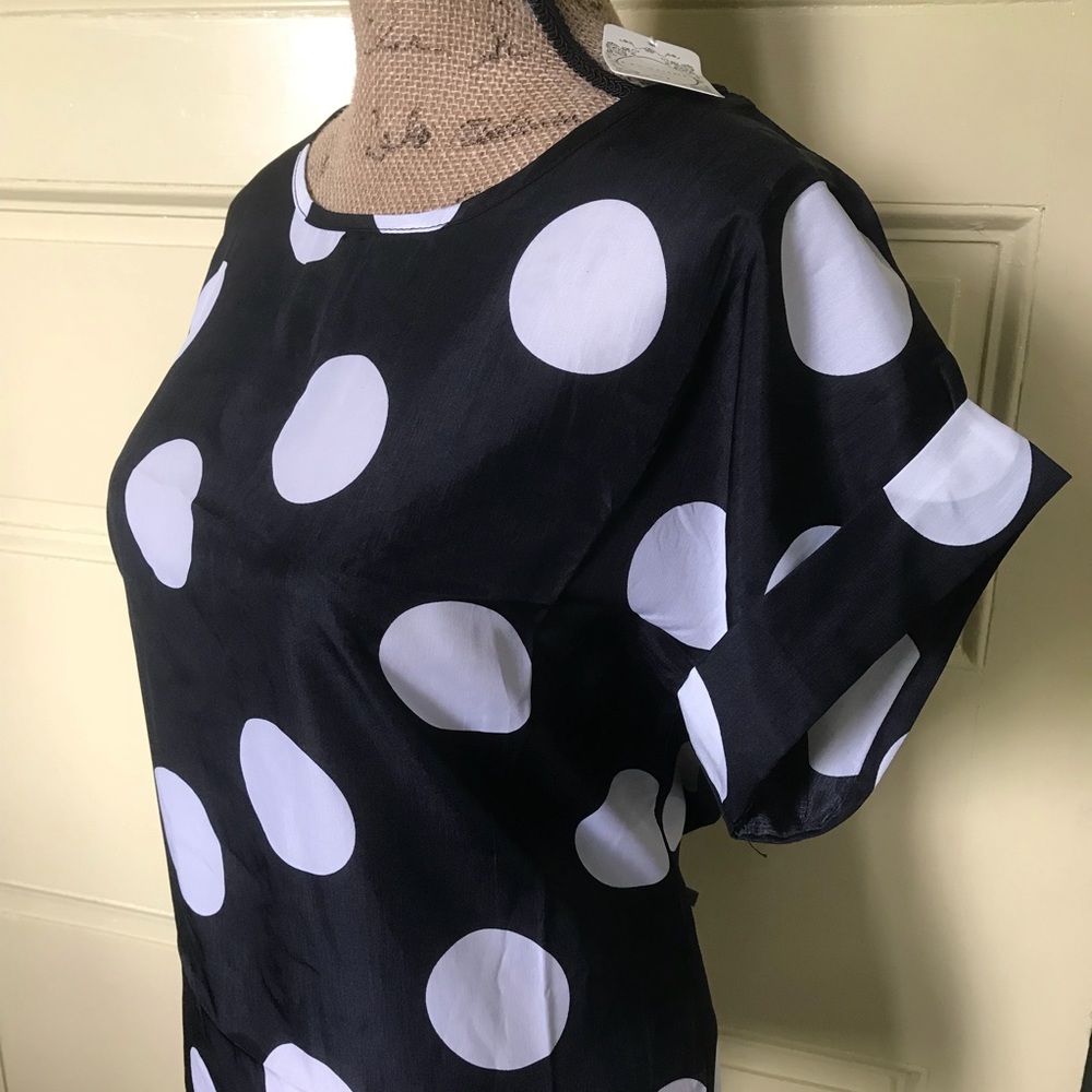 Lightweight giant polka dot top L/XL